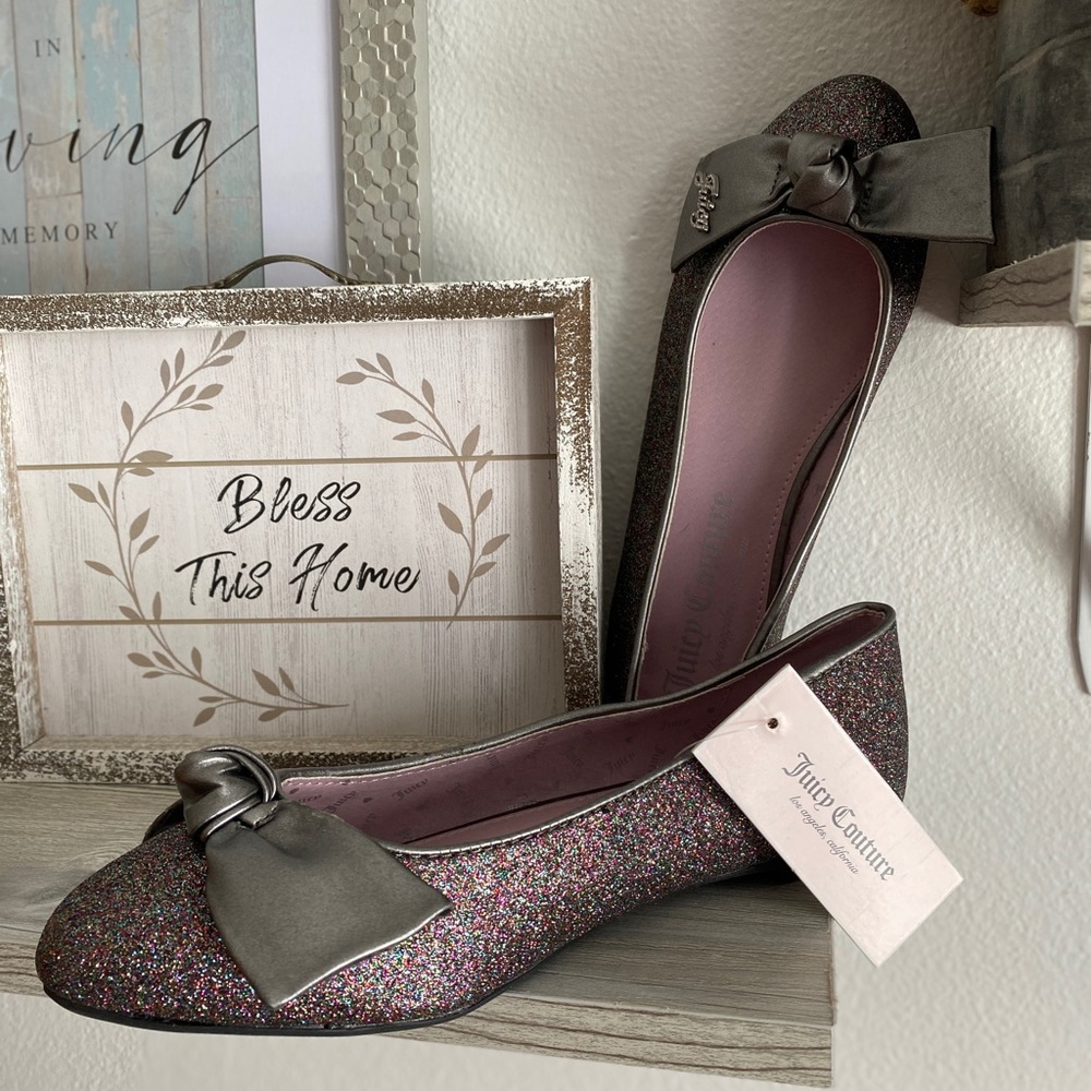 Juicy Couture Girls shoes size 5